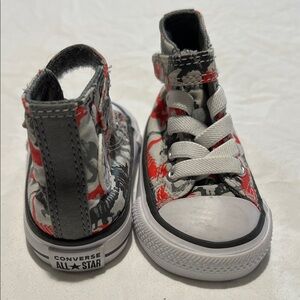 Converse Kids High-Top Sneakers - Red and Gray Pattern